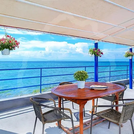 Avgoustos House Apartment